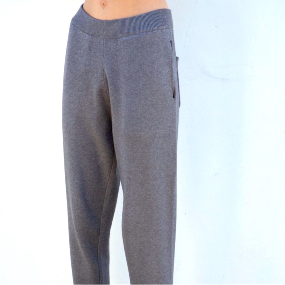 Ell and Emm | Pant | Capri Knit Pant - Picture 4 of 10